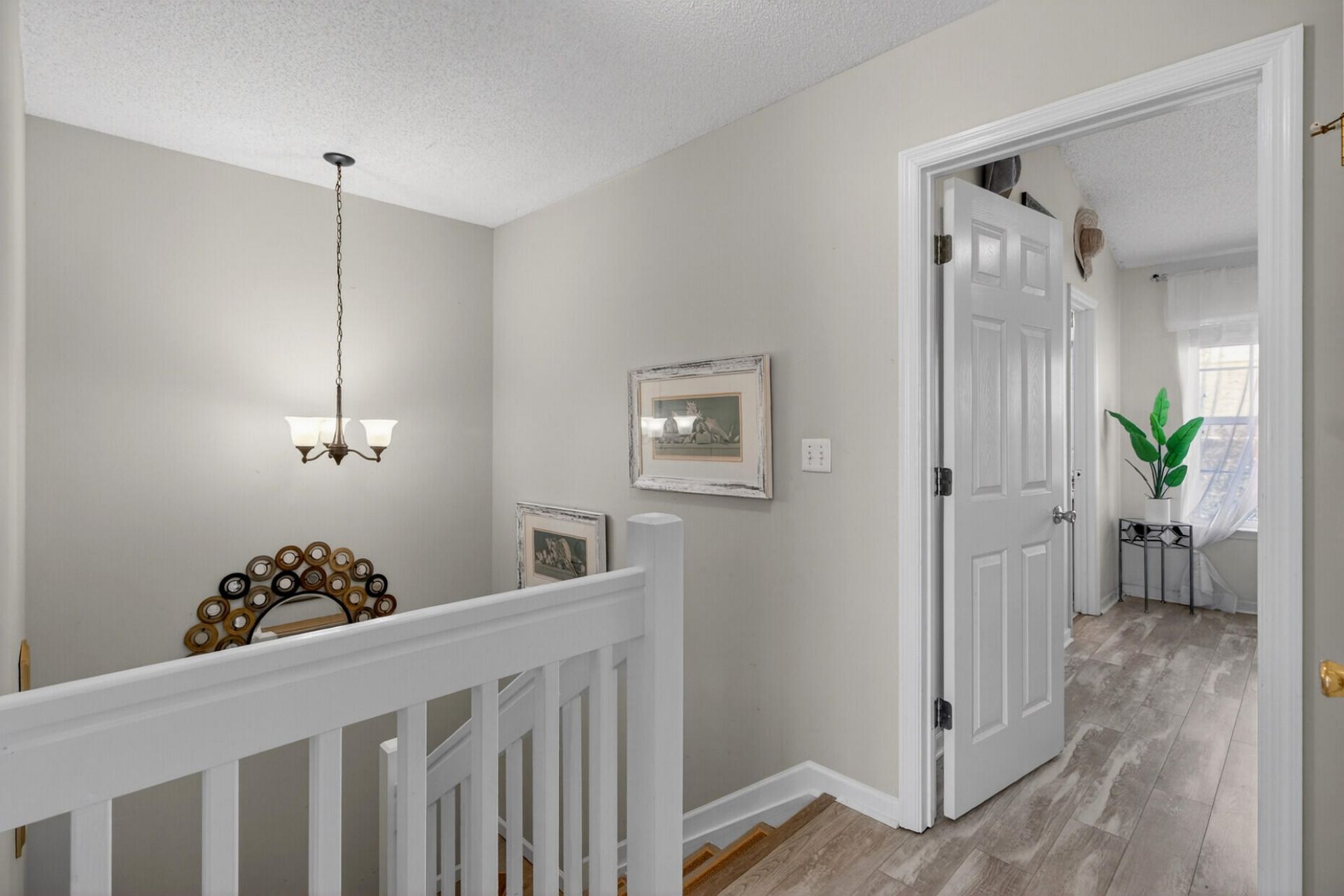 131 Hornby Circle Photo 21