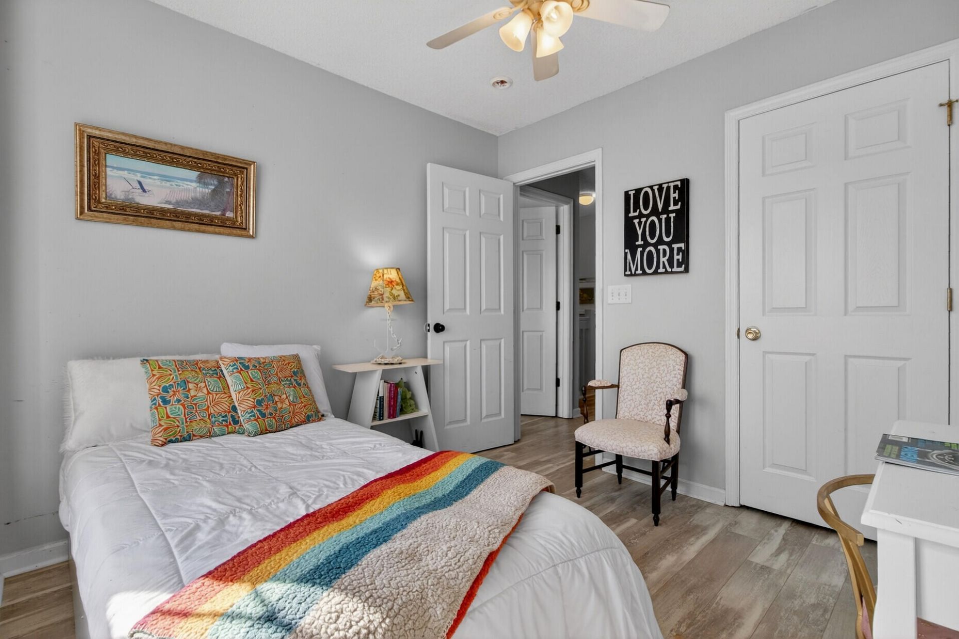 131 Hornby Circle Photo 27