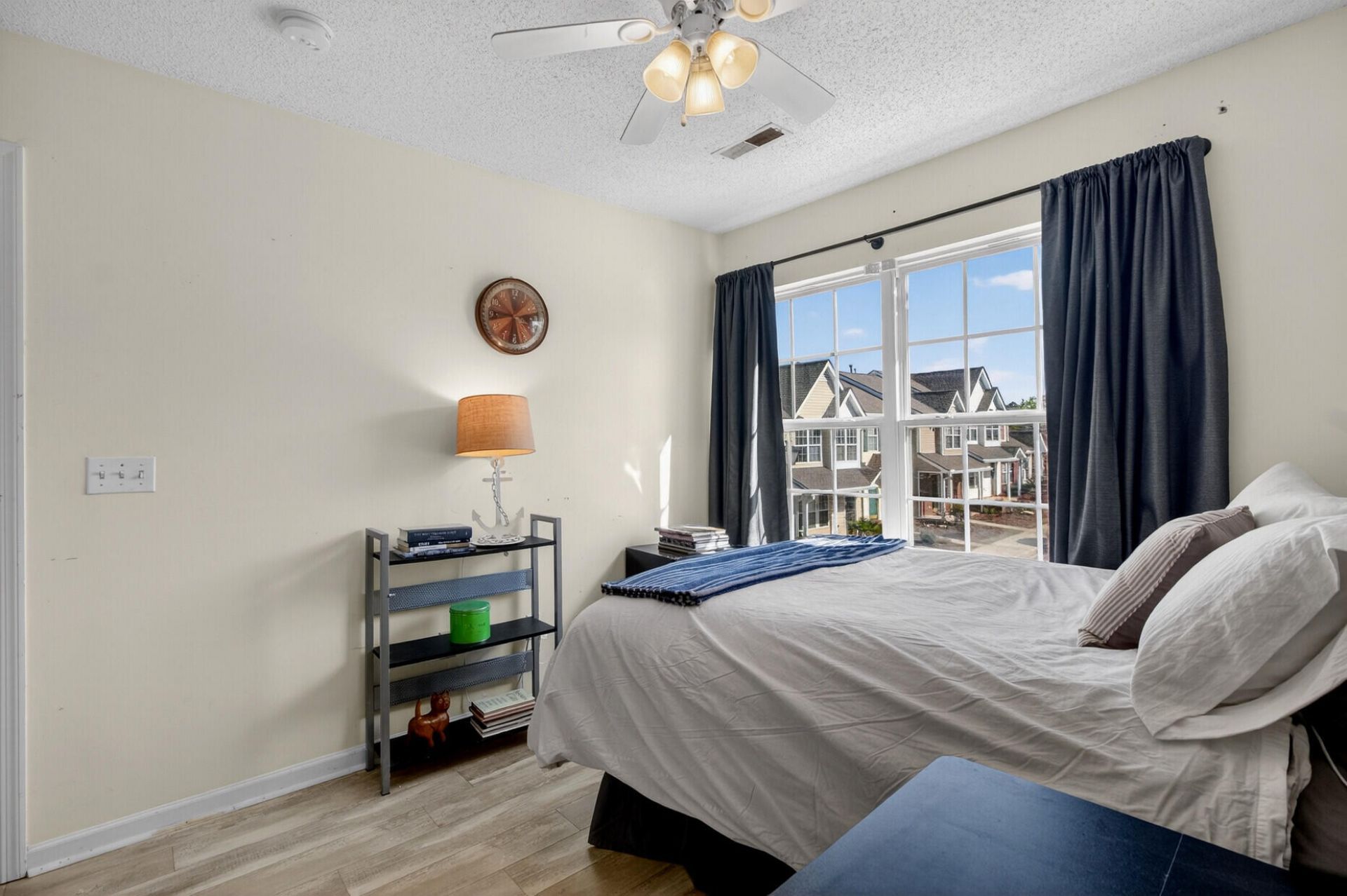 131 Hornby Circle Photo 31