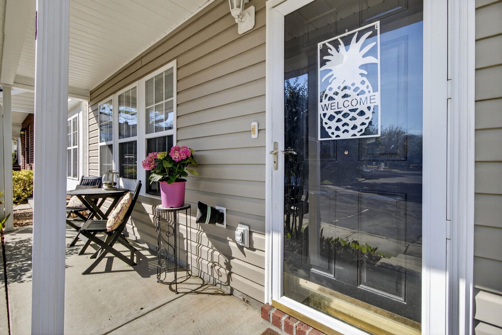 131 Hornby Circle Photo 4