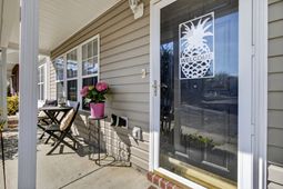 131 Hornby Circle photo 4