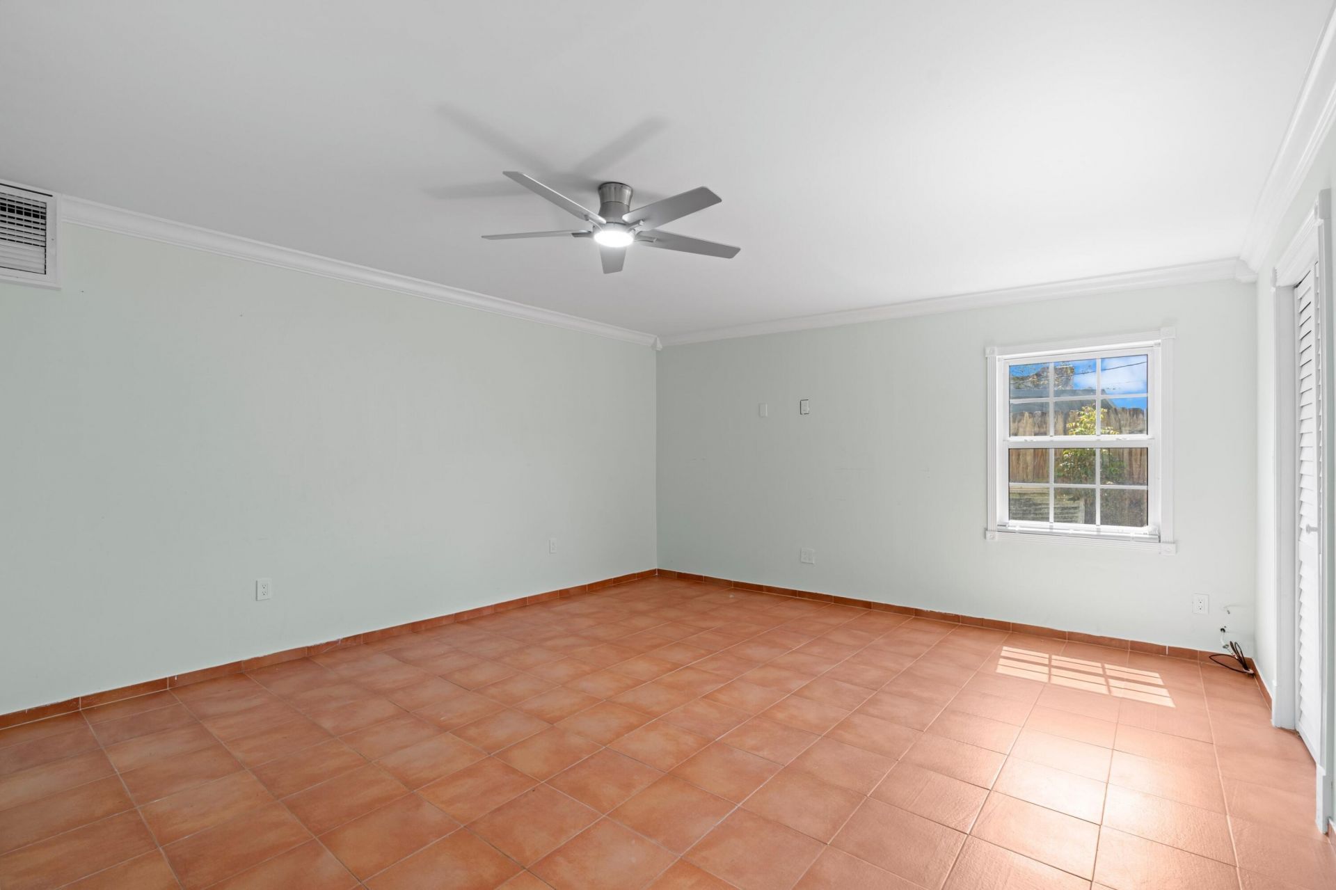 5901 Garden Avenue, West Palm Beach, FL 33405 Photo