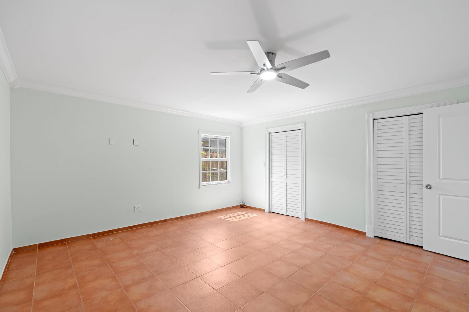 5901 Garden Avenue, West Palm Beach, FL 33405 Photo