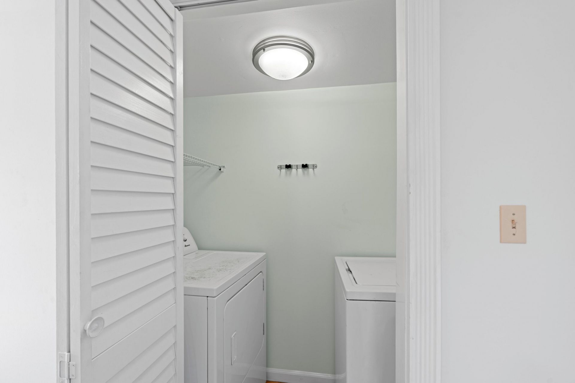 5901 Garden Avenue, West Palm Beach, FL 33405 Photo