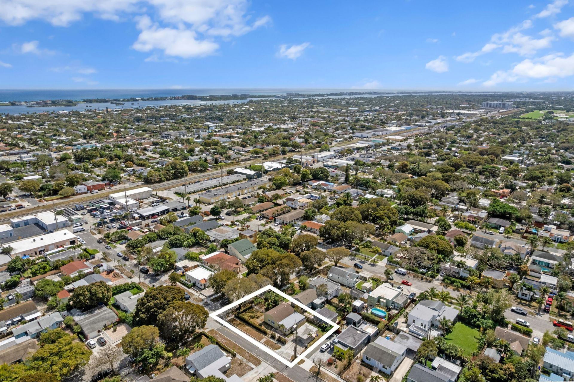 5901 Garden Avenue, West Palm Beach, FL 33405 Photo