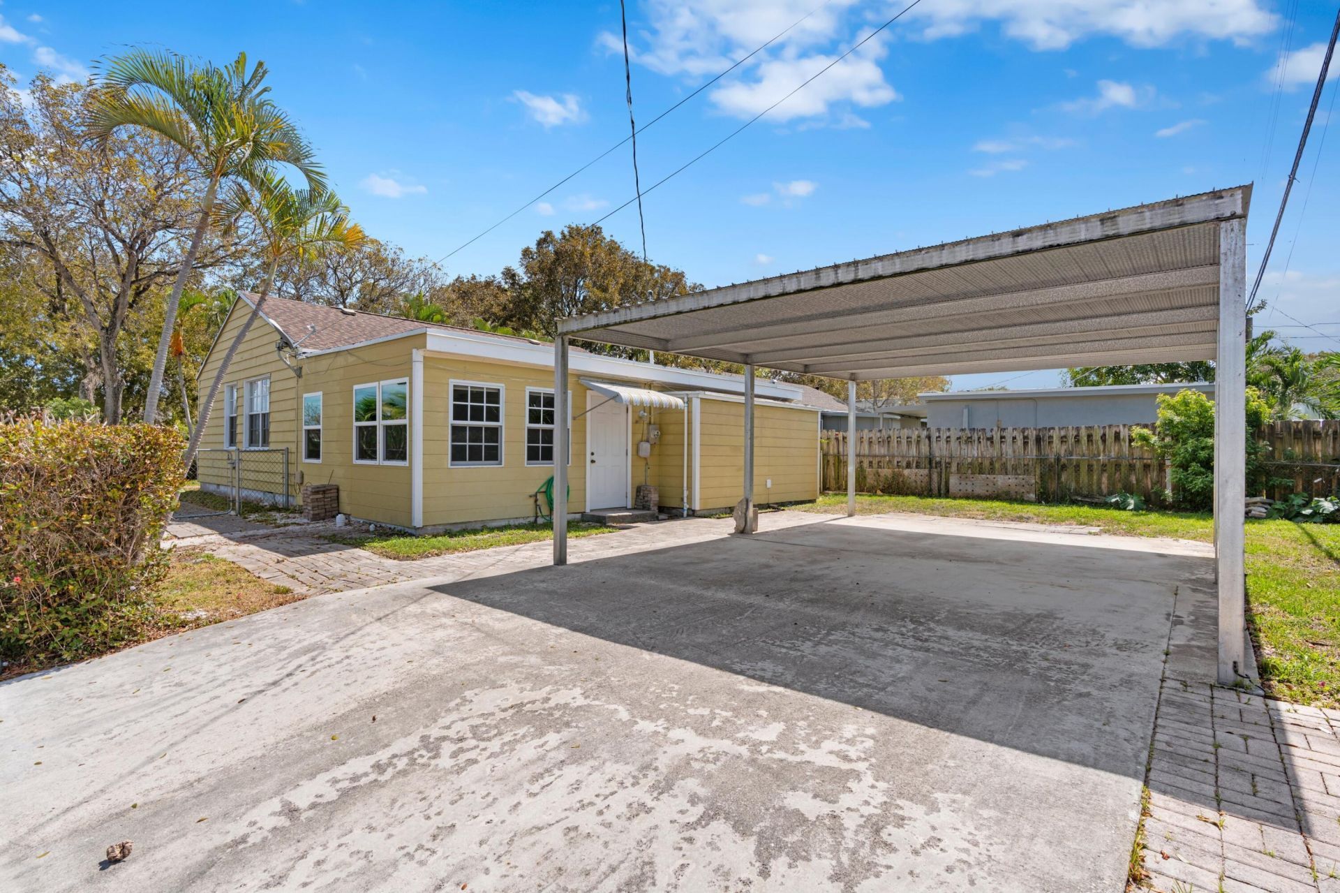 5901 Garden Avenue, West Palm Beach, FL 33405 Photo