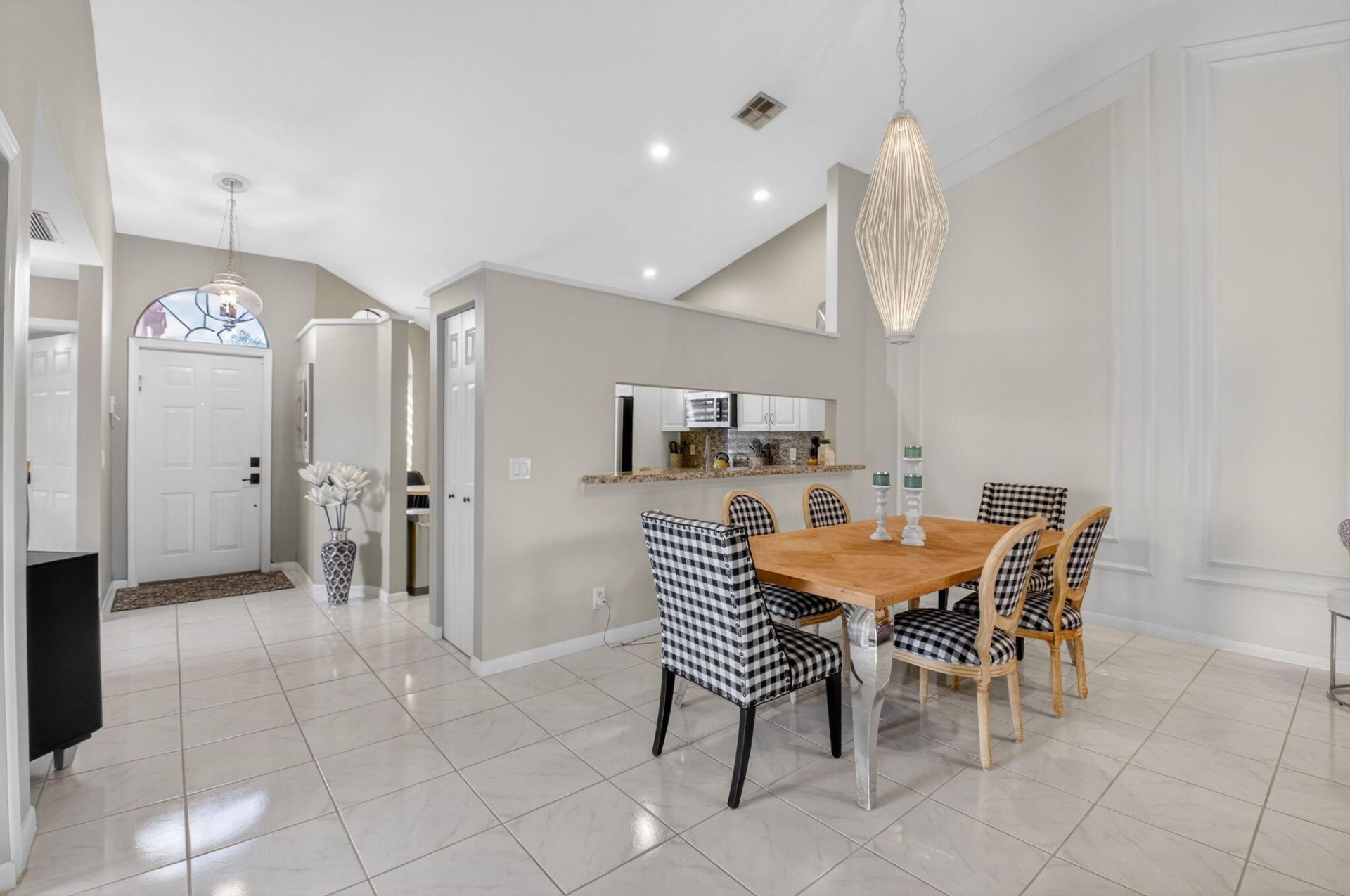 7978 Lexington Club Boulevard, Unit B, Delray Beach, FL 33446 Photo