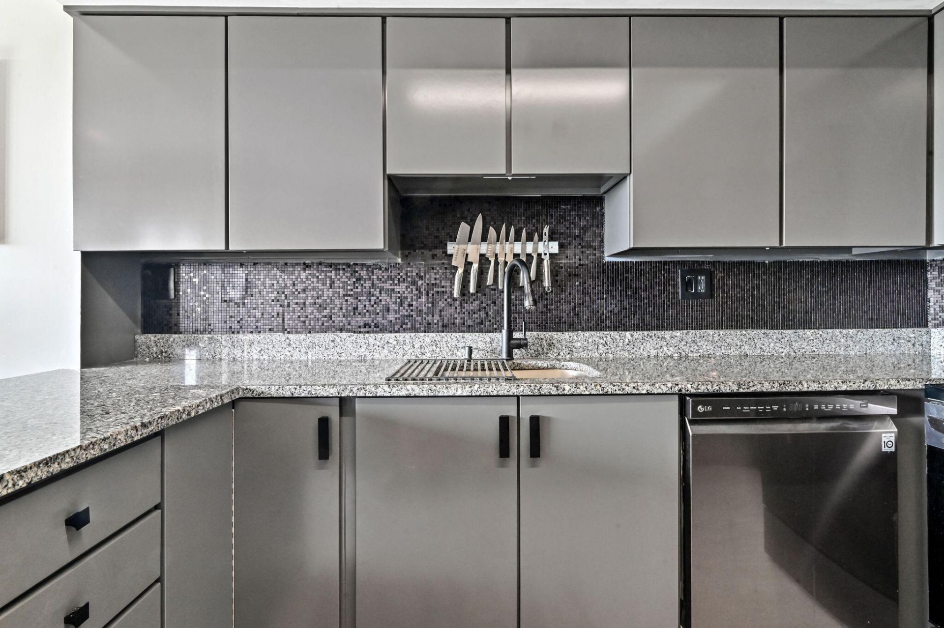 1900 Consulate Place, Unit 1205, West Palm Beach, FL 33401 Photo