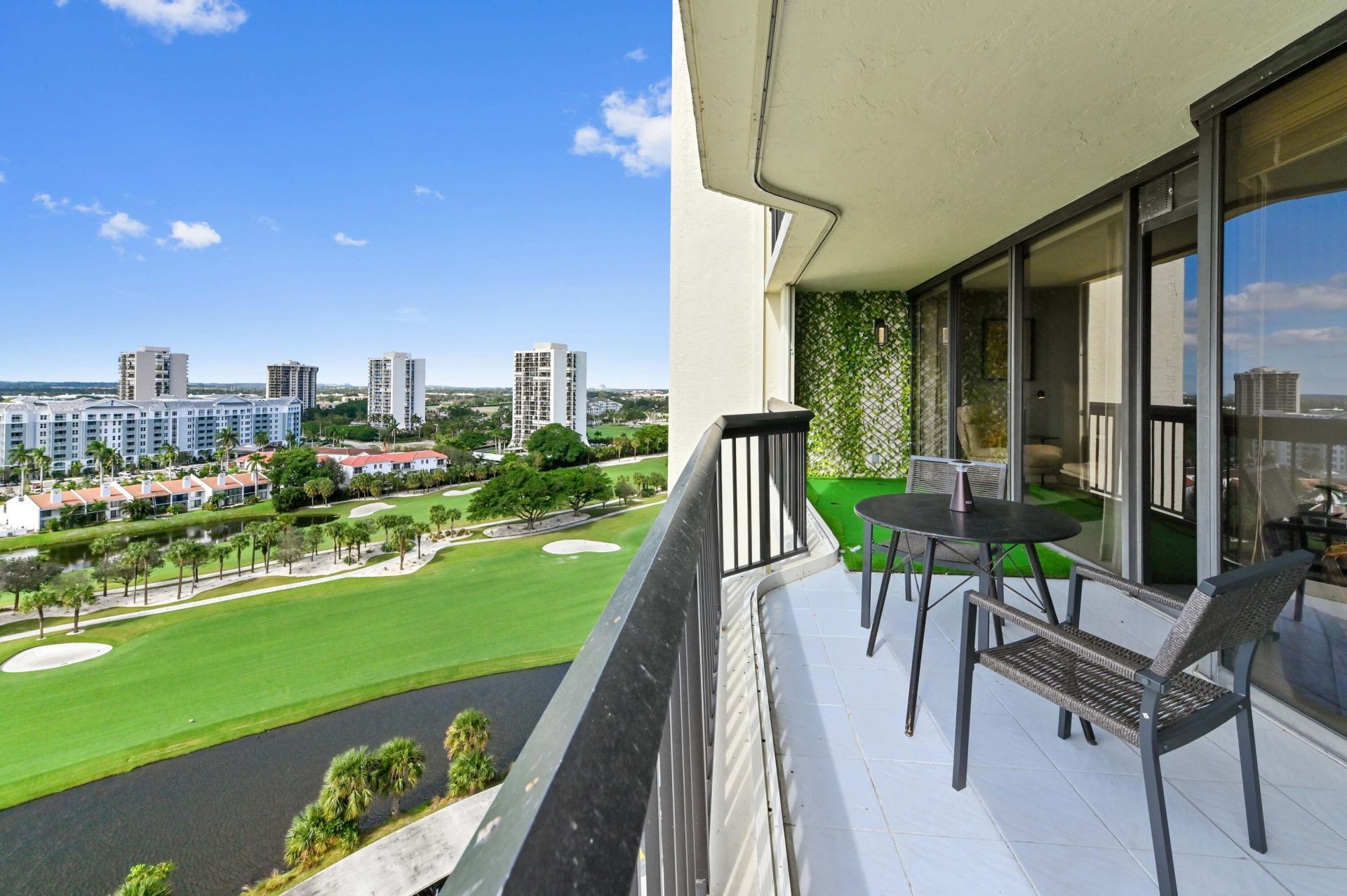 1900 Consulate Place, Unit 1205, West Palm Beach, FL 33401 Photo