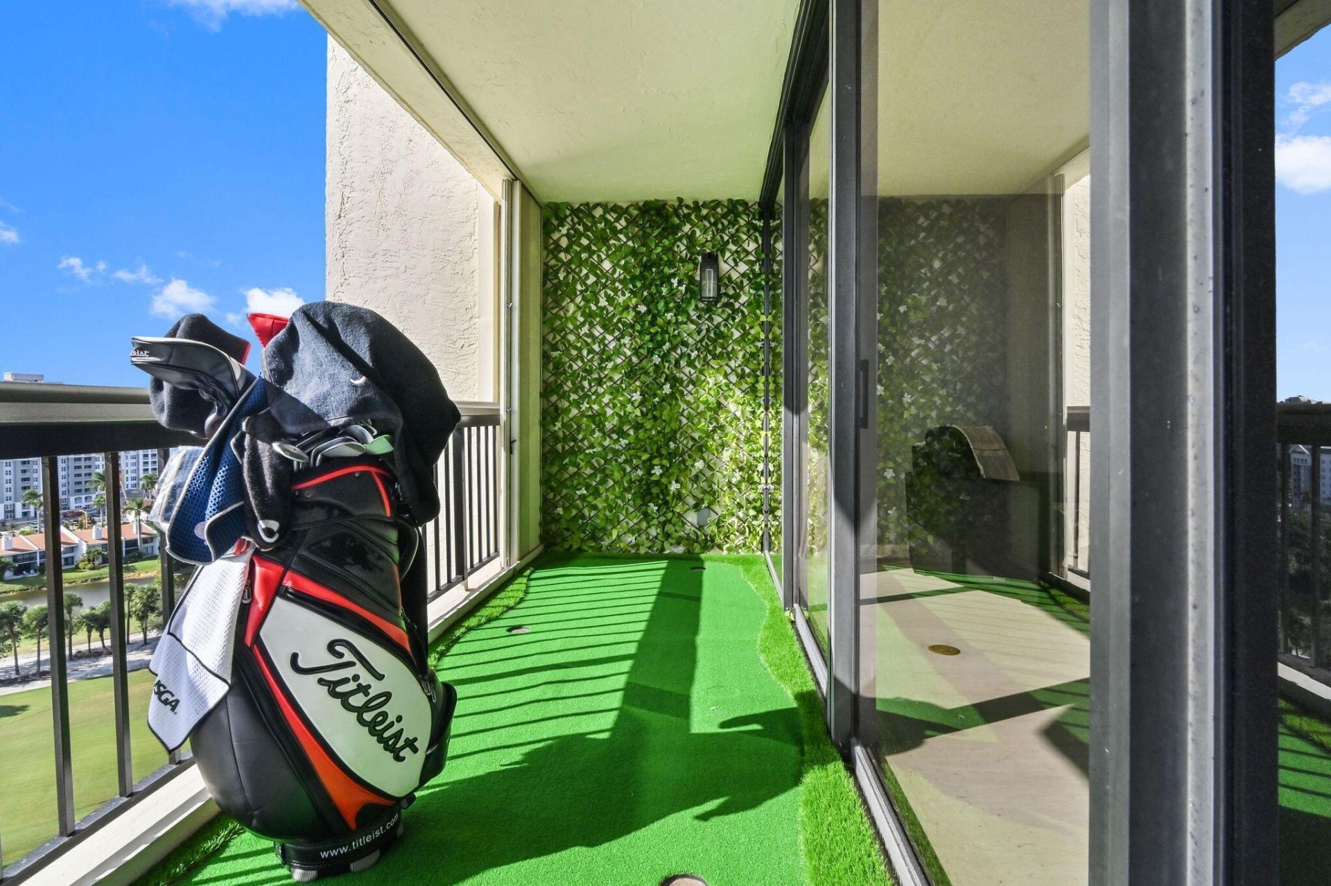 1900 Consulate Place, West Palm Beach, FL 33401 Photo