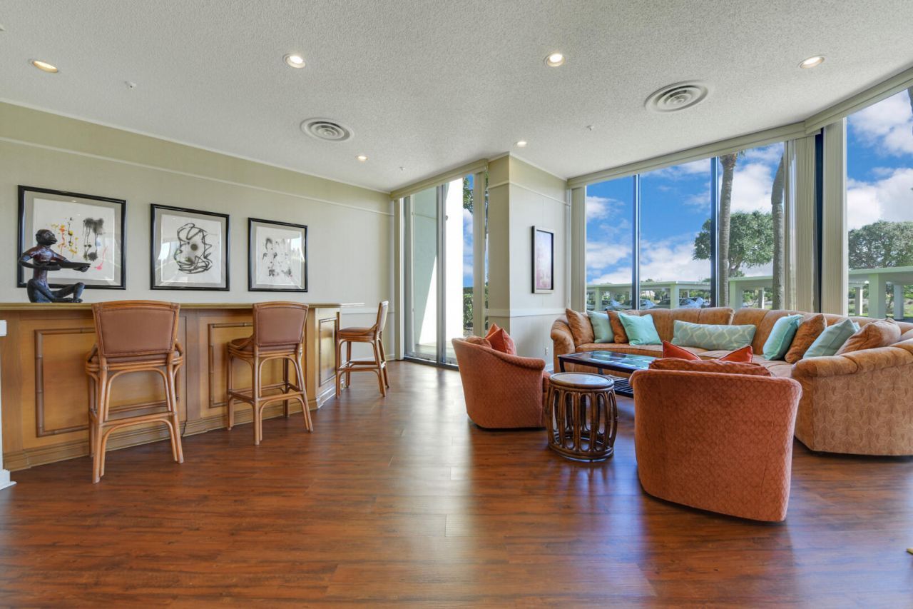 1900 Consulate Place, Unit 1205, West Palm Beach, FL 33401 Photo