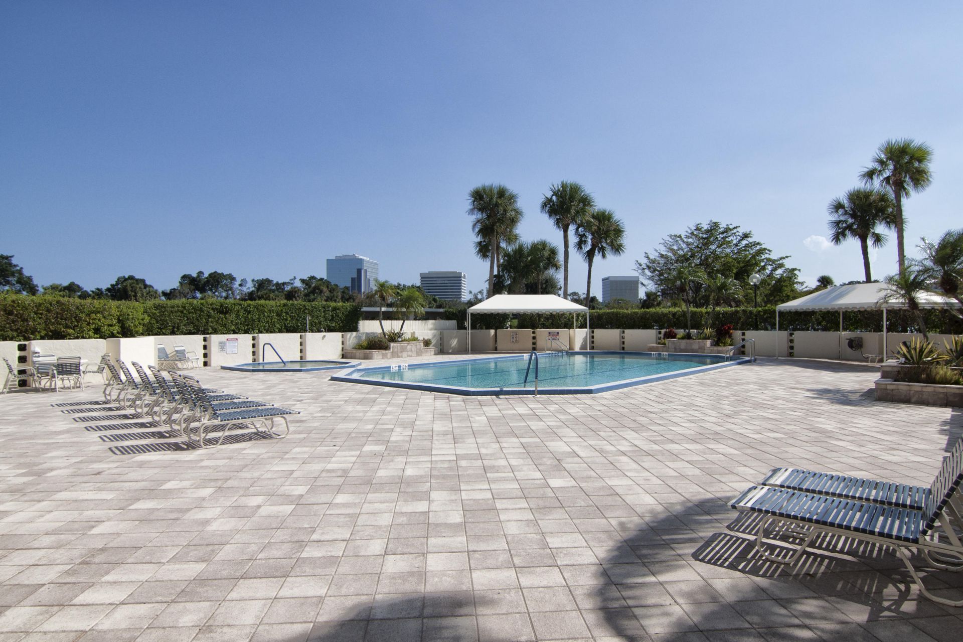 1900 Consulate Place, Unit 1205, West Palm Beach, FL 33401 Photo