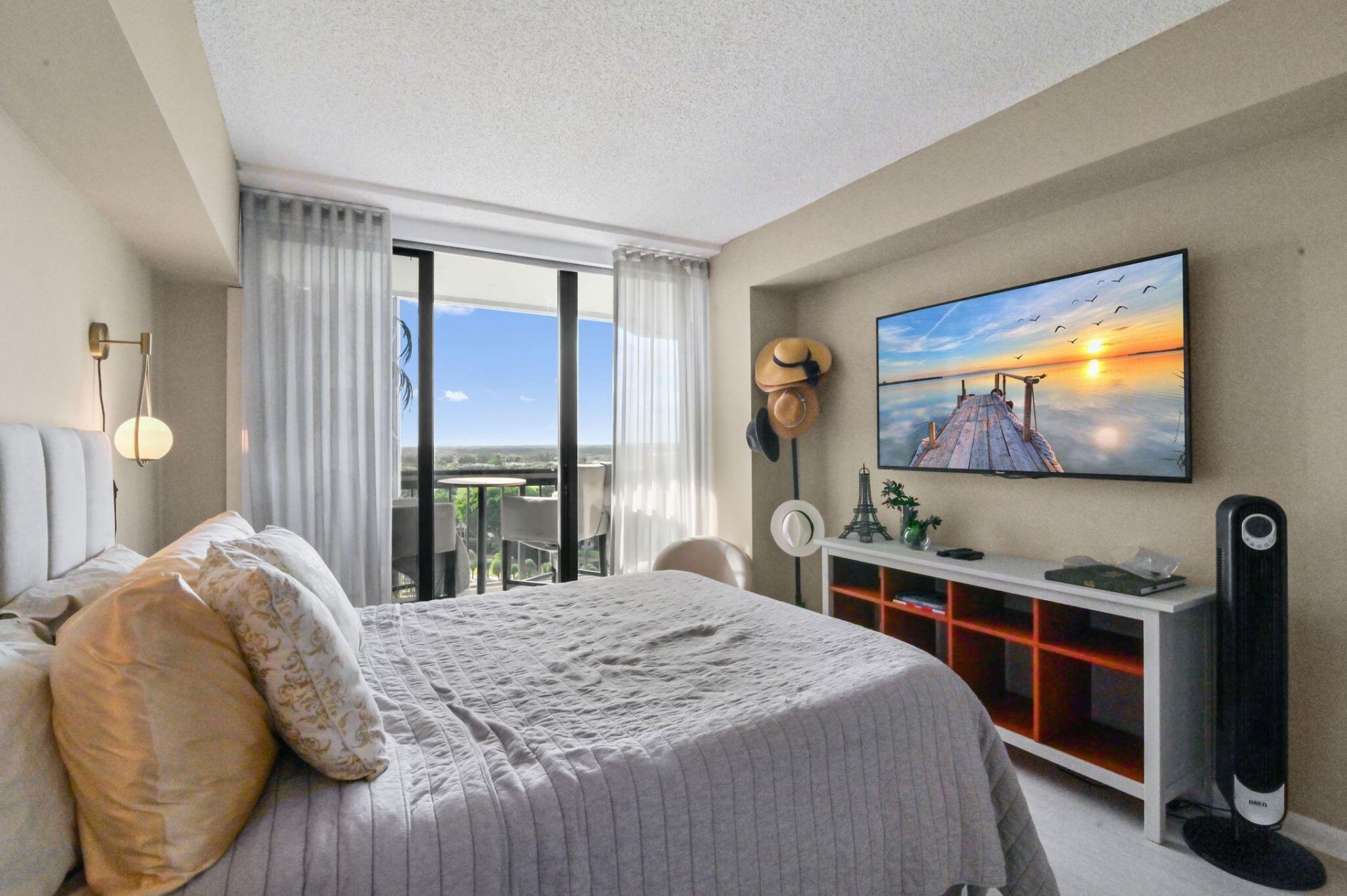 1900 Consulate Place, West Palm Beach, FL 33401 Photo