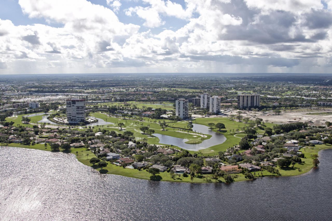 1900 Consulate Place, Unit 1205, West Palm Beach, FL 33401 Photo