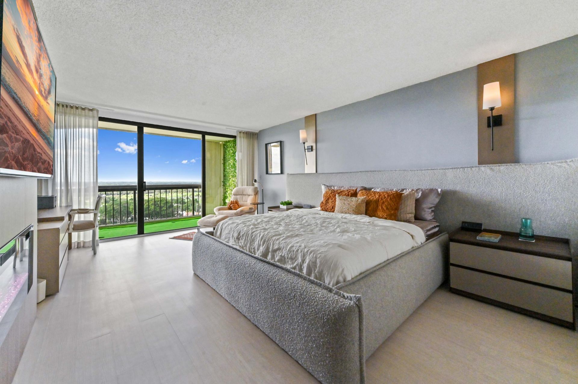 1900 Consulate Place, Unit 1205, West Palm Beach, FL 33401 Photo