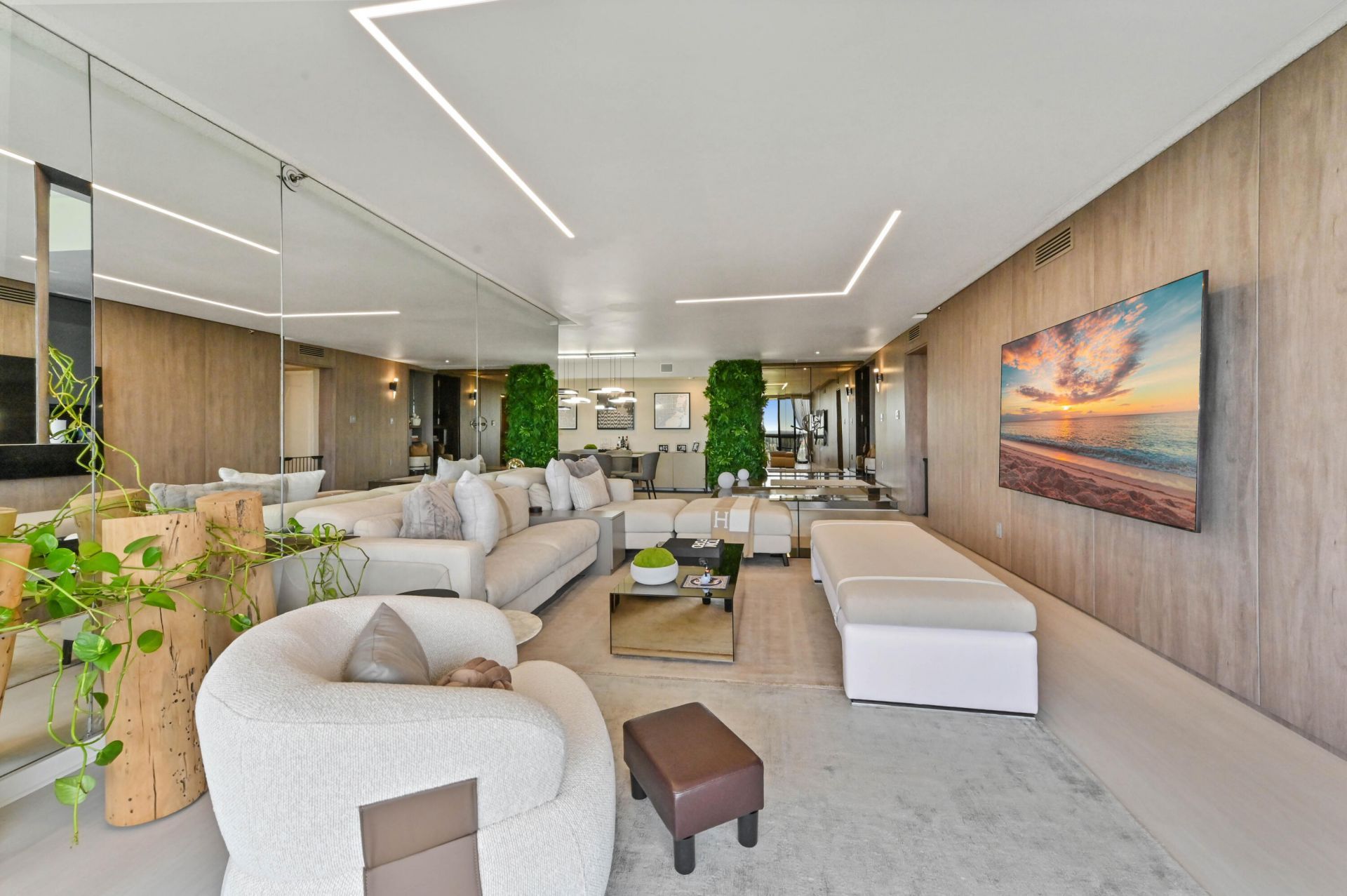 1900 Consulate Place, West Palm Beach, FL 33401 Photo