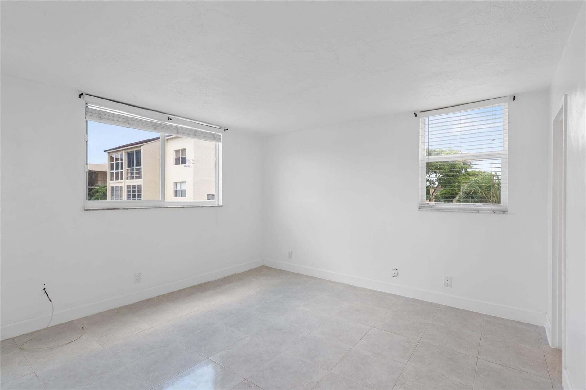 2841 Somerset Drive, Unit 311, Lauderdale Lakes, FL 33311 Photo