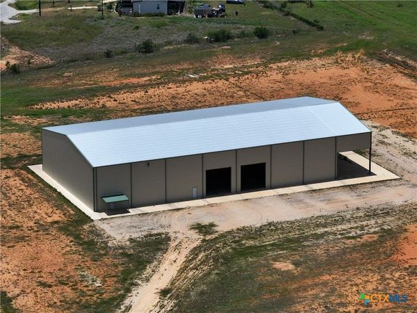 7837 Old Campbellton Road, Pleasanton, TX 78064