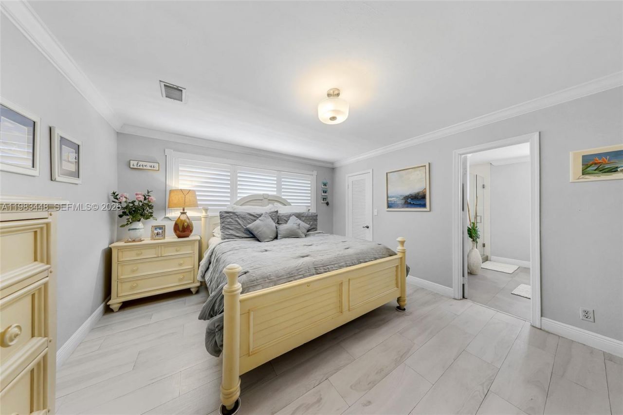 13951 SW 109th St , Miami, FL 33186 Photo