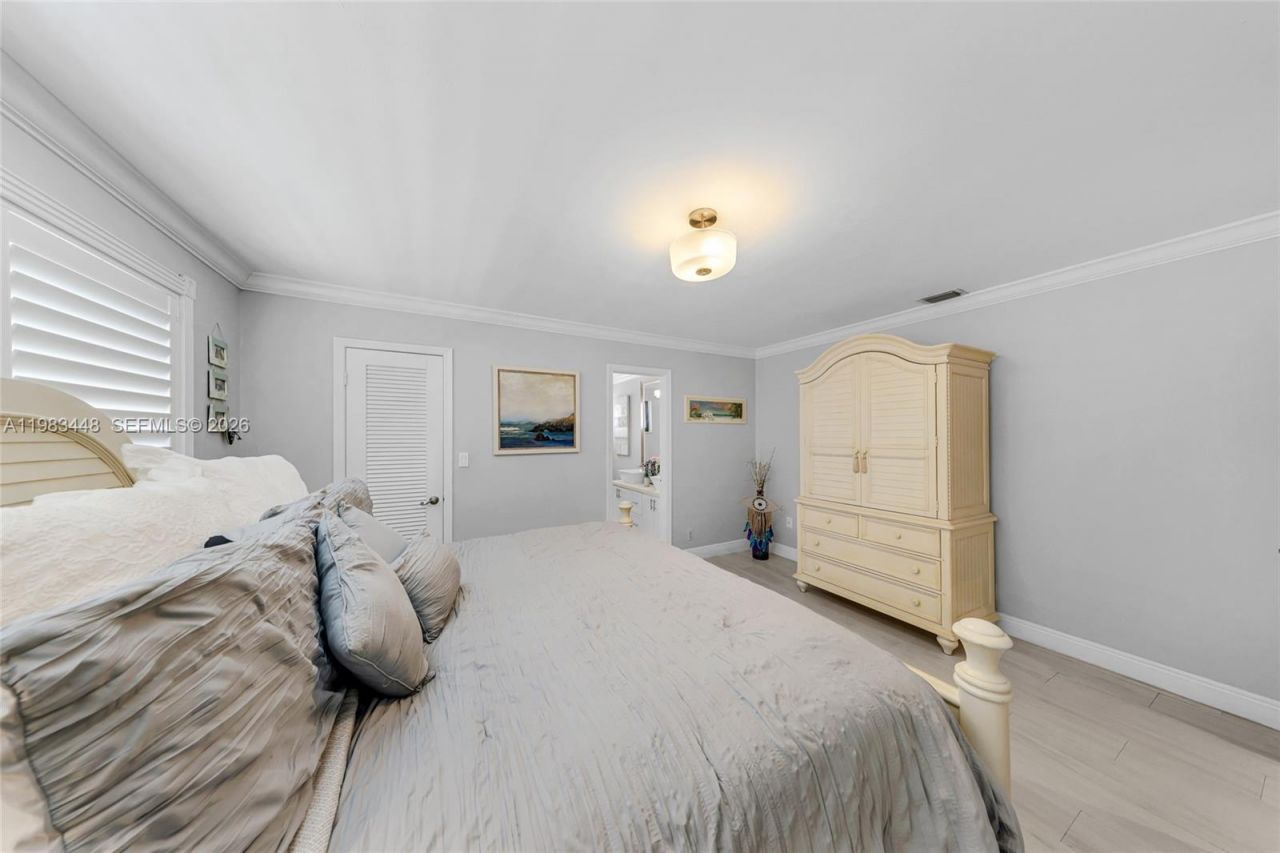 13951 SW 109th St , Miami, FL 33186 Photo