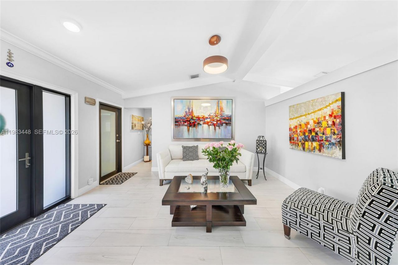 13951 SW 109th St , Miami, FL 33186 Photo