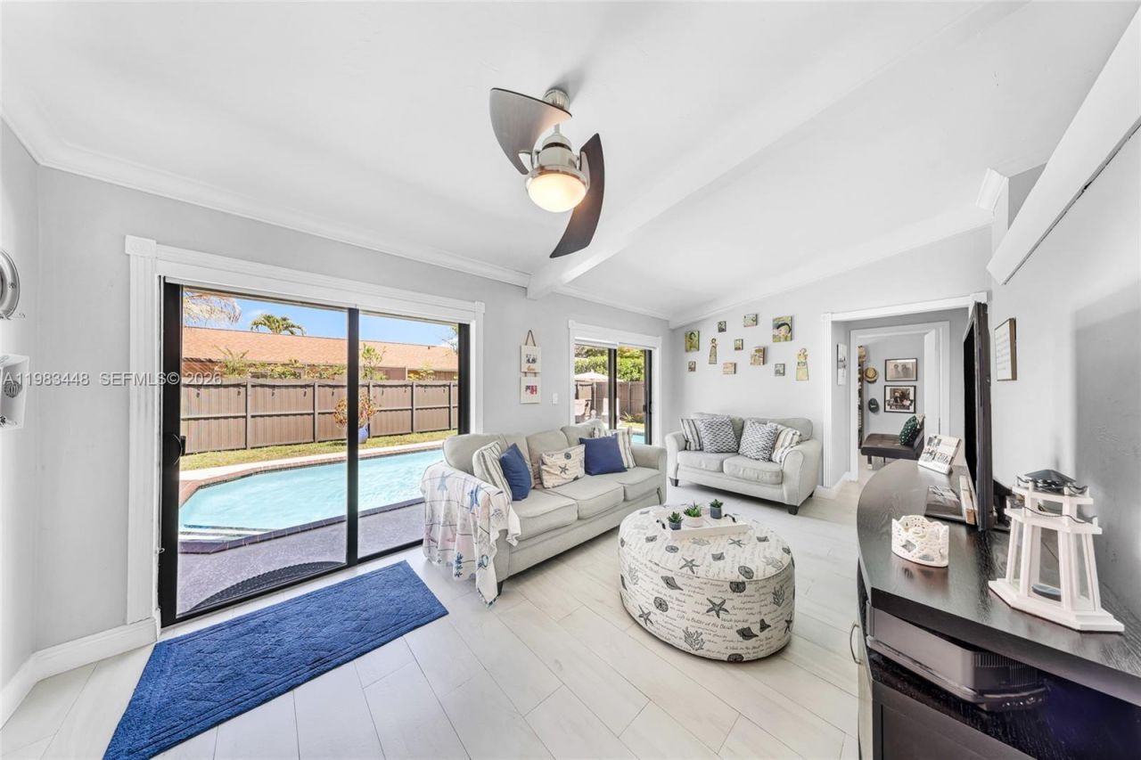 13951 SW 109th St , Miami, FL 33186 Photo