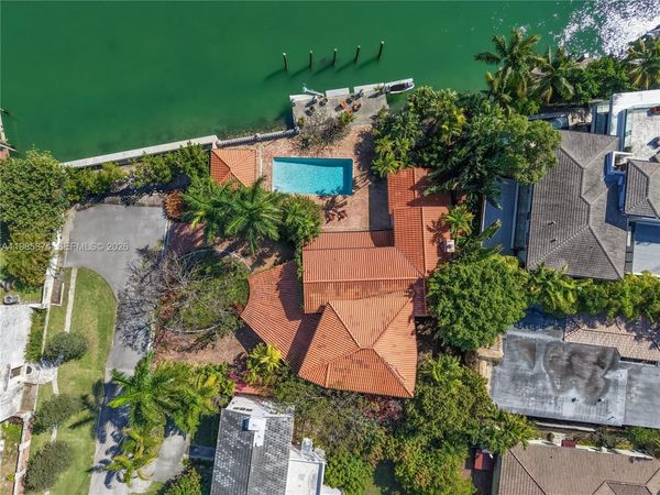 3310 Garden Ave , Miami Beach, FL 33140