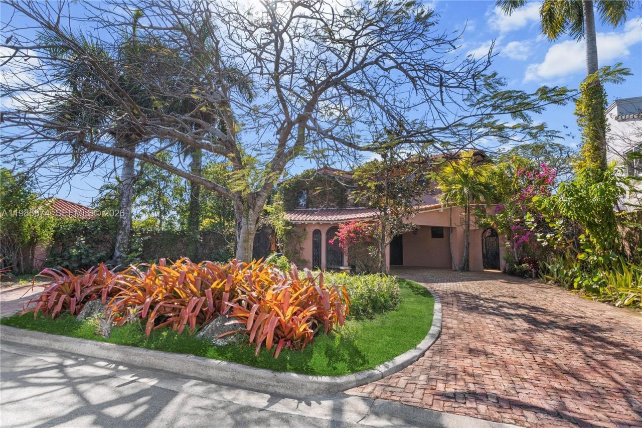 3310 Garden Ave , Miami Beach, FL 33140 Photo