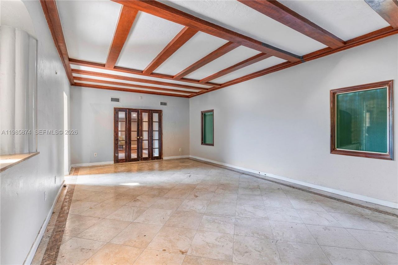 3310 Garden Ave , Miami Beach, FL 33140 Photo