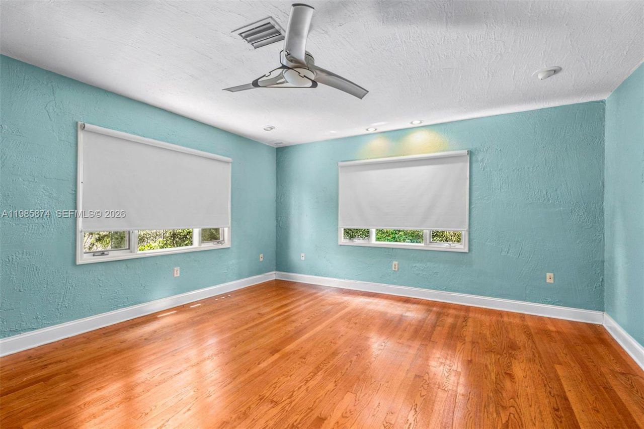 3310 Garden Ave , Miami Beach, FL 33140 Photo