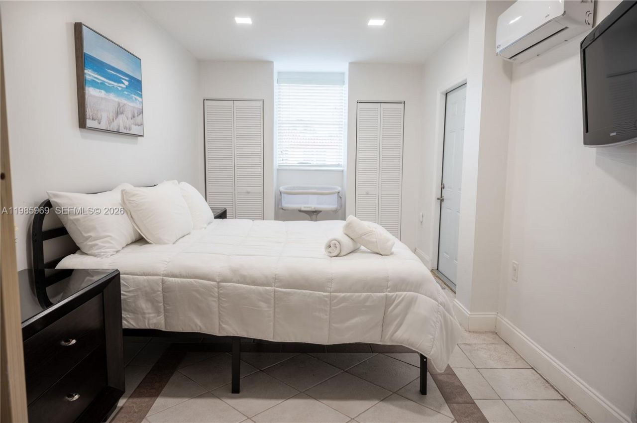 4821 SW 5th St , Miami, FL 33134 Photo