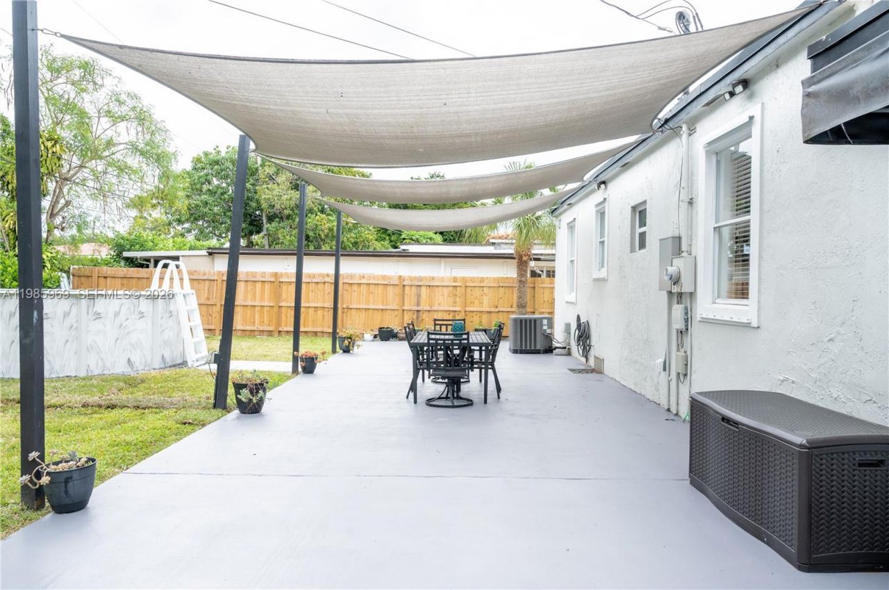 4821 SW 5th St , Miami, FL 33134 Photo