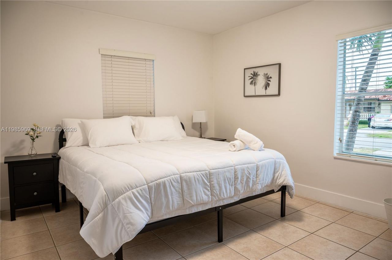 4821 SW 5th St , Miami, FL 33134 Photo