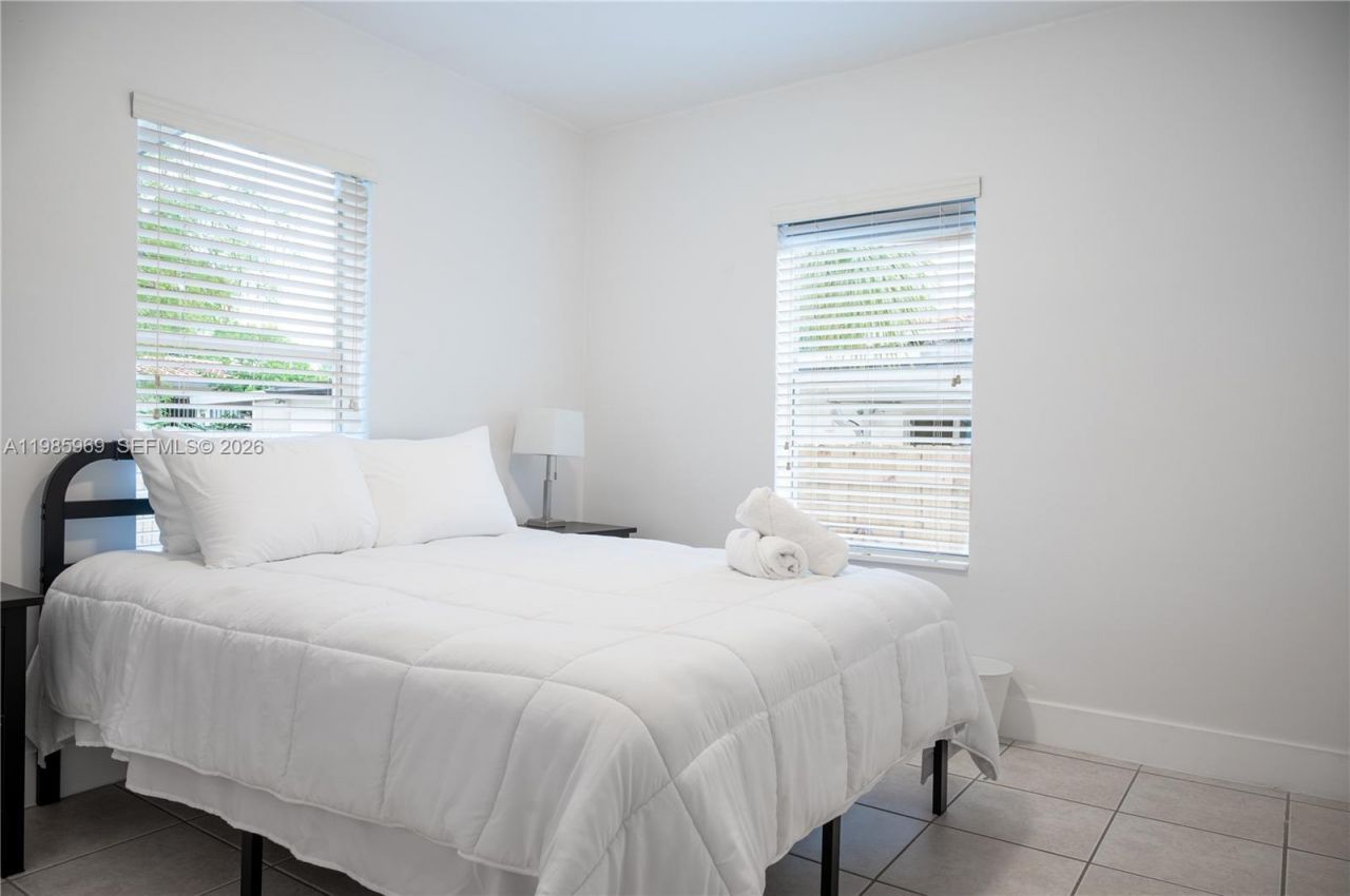 4821 SW 5th St , Miami, FL 33134 Photo