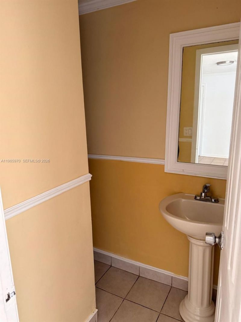 409 NW 33rd St, Unit 1, Miami, FL 33127 Photo