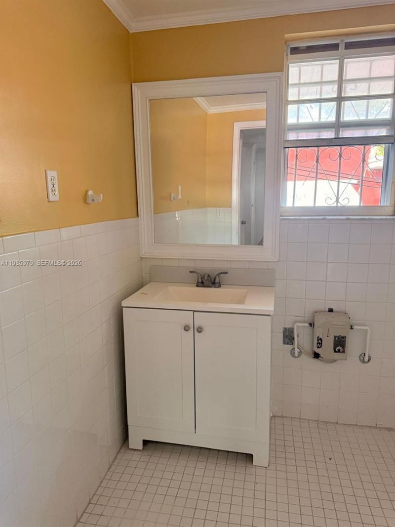 409 NW 33rd St, Unit 1, Miami, FL 33127 Photo