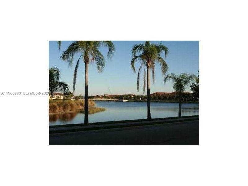 2486 Centergate Dr, Unit 102, Miramar, FL 33025 Photo