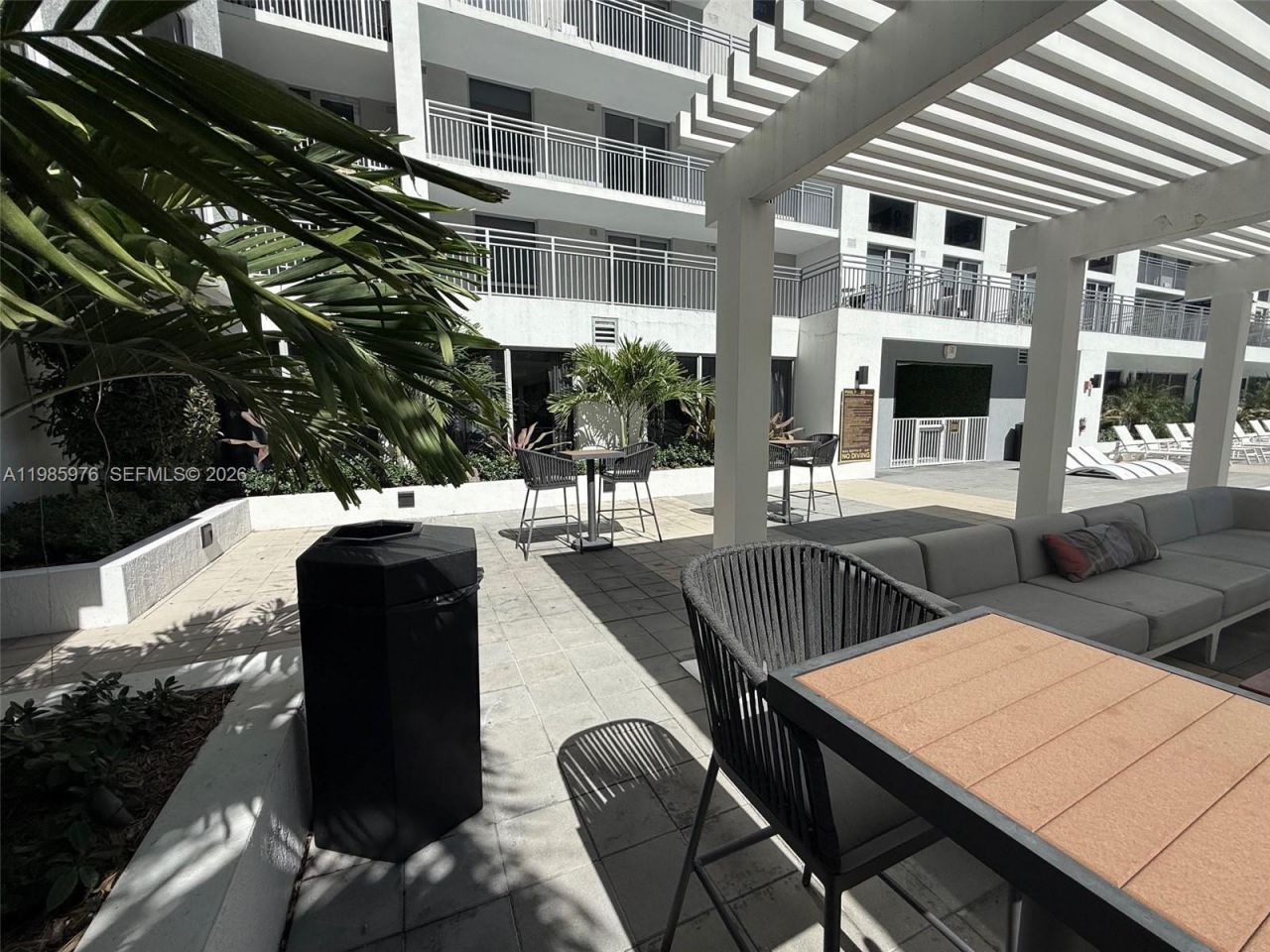 218 NW 8th St, Miami, FL 33136 Photo