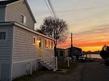 5 44th Street, Newbury, MA 01951