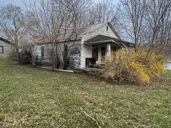 414 W Center Street , Munfordville, KY 42765