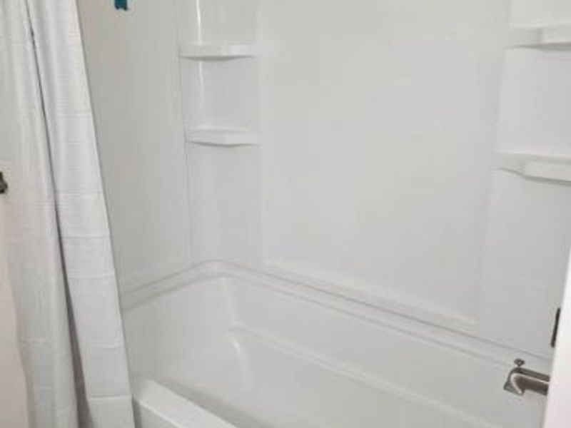 9660 Cove Drive, Unit F-16, North Royalton, OH 44133 Photo 20