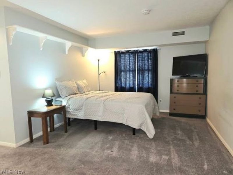 9660 Cove Drive, Unit F-16, North Royalton, OH 44133 Photo 23