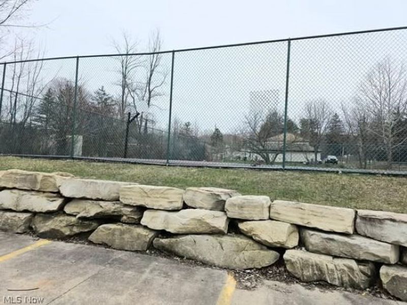 9660 Cove Drive, Unit F-16, North Royalton, OH 44133 Photo 36
