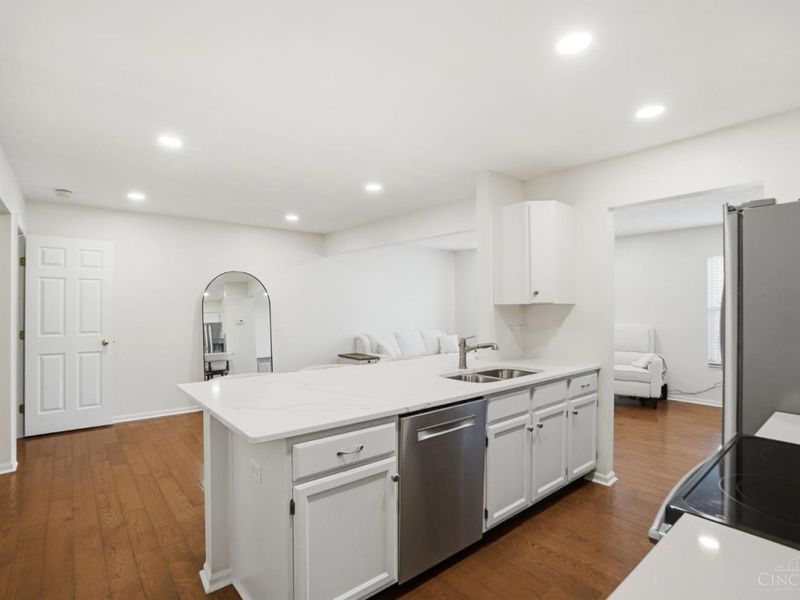 6872 Sandharbor Court, Hamilton Twp, OH 45039 Photo 13