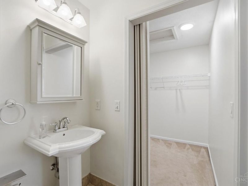 6872 Sandharbor Court, Hamilton Twp, OH 45039 Photo 23