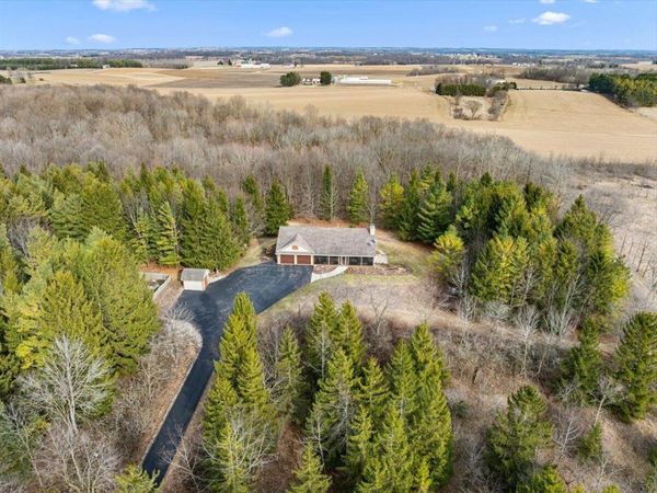 N5968 County Road P, Mayville, WI 53050
