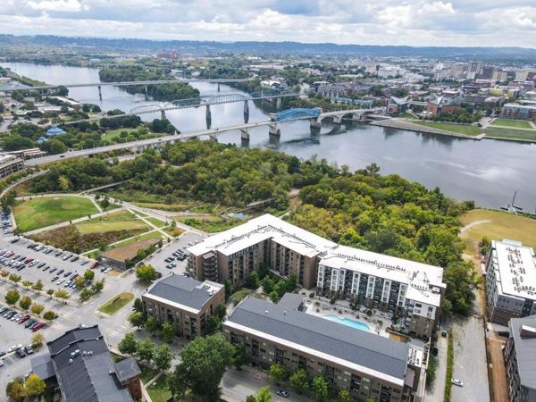 200 Manufacturers Road, Unit Apt 407, Chattanooga, TN 37405