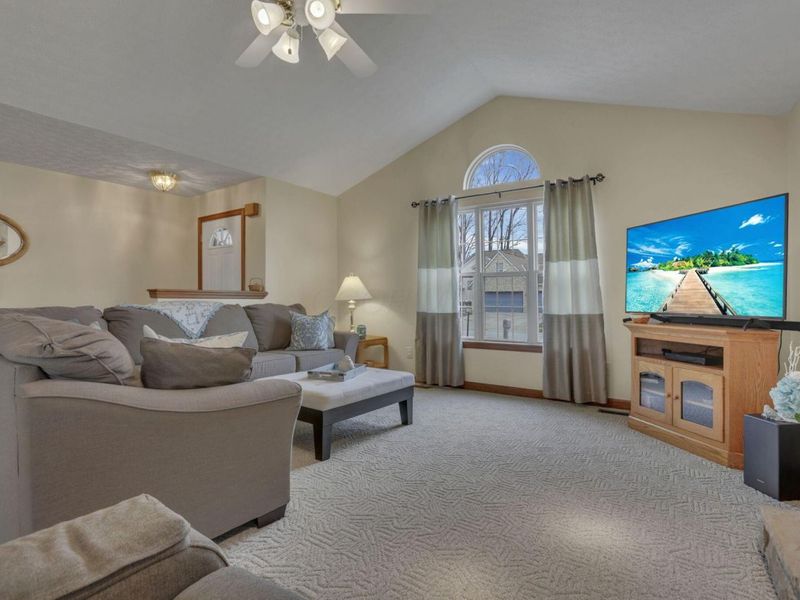 145 Shawnee Loop N, Pataskala, OH 43062 Photo 11