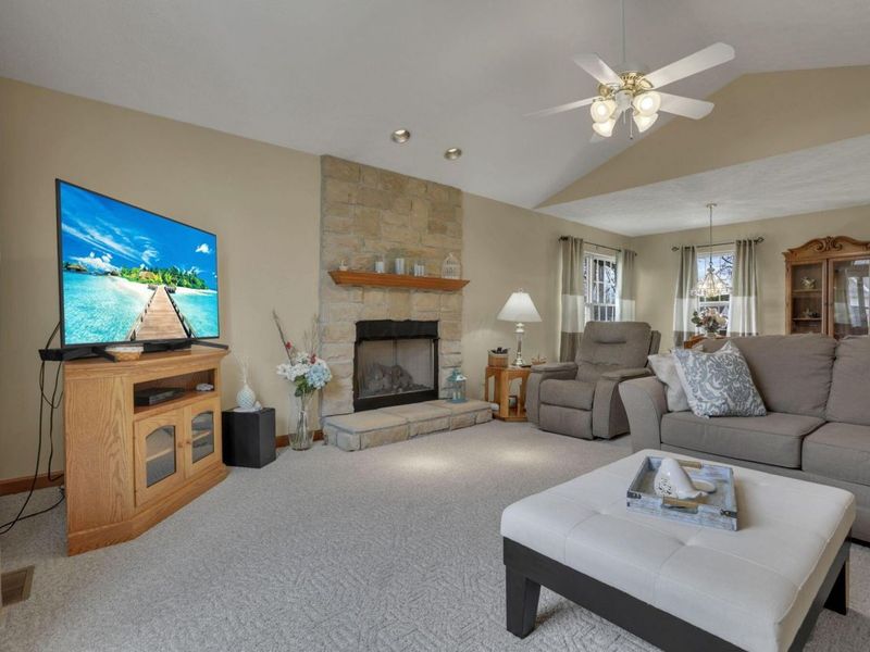 145 Shawnee Loop N, Pataskala, OH 43062 Photo 13