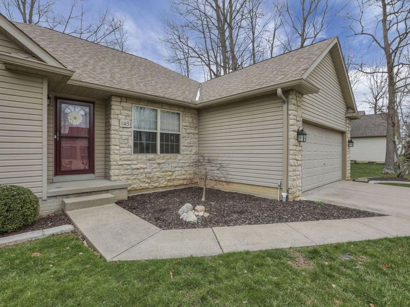 145 Shawnee Loop N, Pataskala, OH 43062 Photo 8